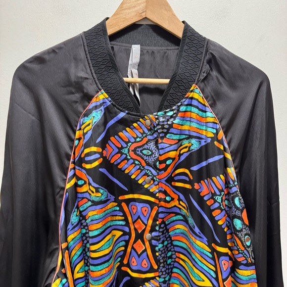 Melissa McCarthy Seven7 Reversible Colorful Abstract Bomber Jacket  Size 4x - Picture 8 of 14